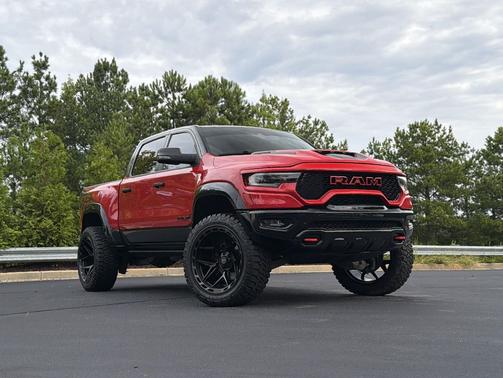 Diamond Black Crystal Pearlcoat 2023 RAM 1500 TRX
