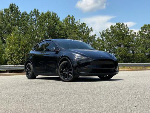 2022 Tesla Model Y Long Range Dual Motor All-Wheel Drive