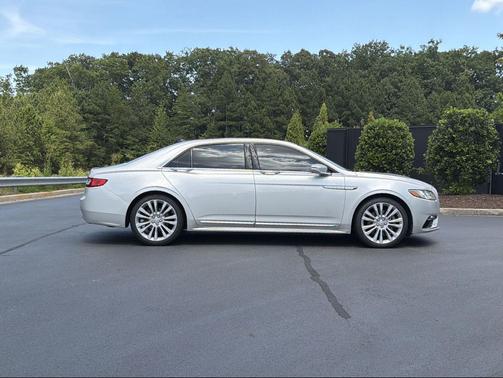 Ingot Silver Metallic 2019 Lincoln Continental Select