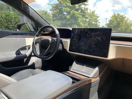2021 Tesla Model S Plaid
