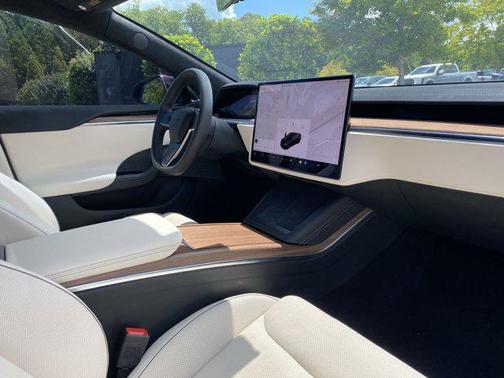 2021 Tesla Model S Plaid