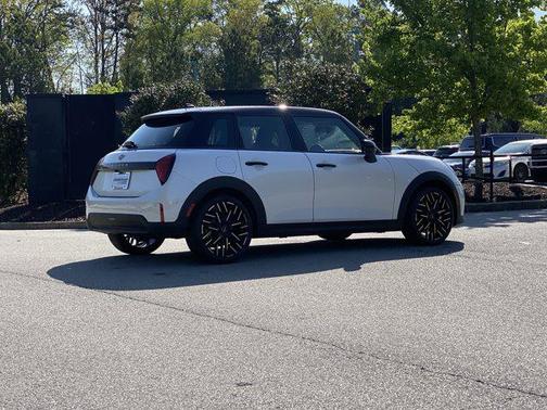 2025 MINI Hardtop Cooper