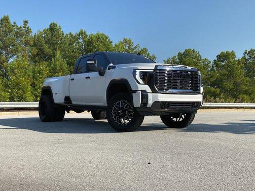 2024 GMC Sierra 3500 Denali