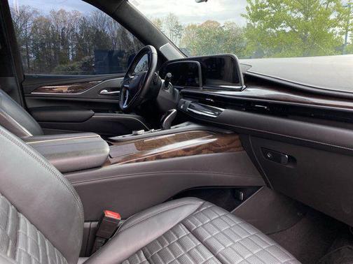 2023 Cadillac Escalade Sport Platinum