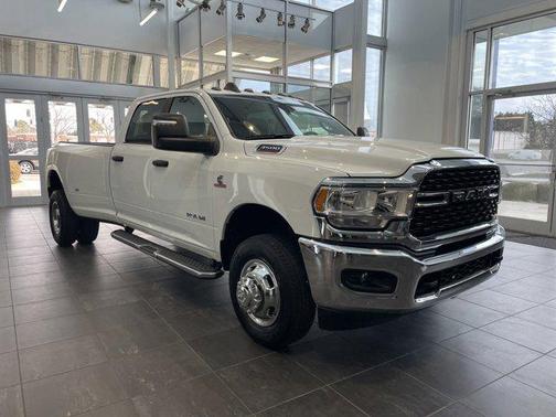 2024 RAM 3500 Big Horn Crew Cab 4x4 8' Box