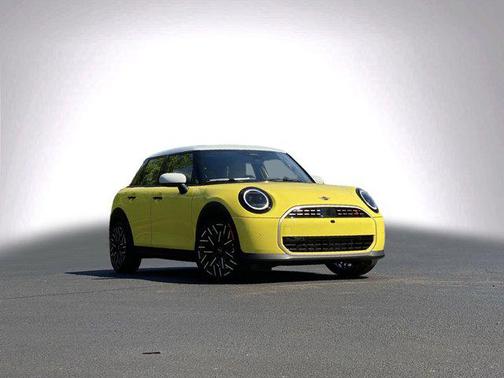 Sunny Side Yellow 2026 MINI Hardtop Cooper S
