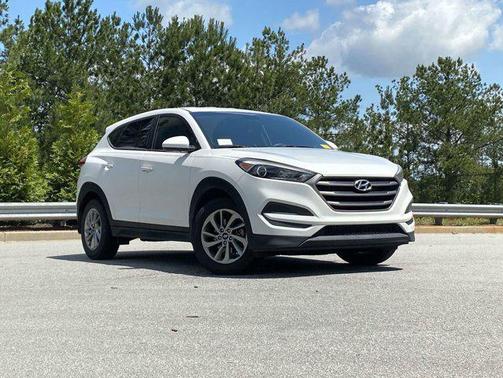 2016 Hyundai TUCSON SE