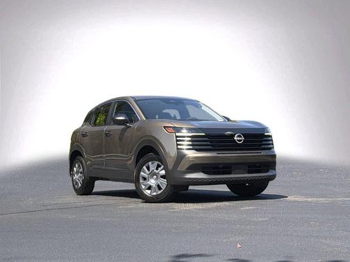 Canyon Bronze Metallic 2025 Nissan Kicks S