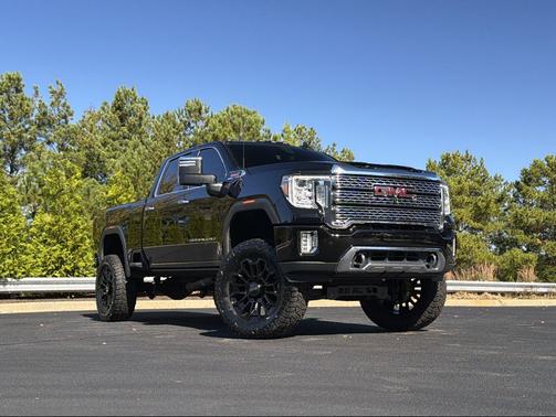 Onyx Black 2023 GMC Sierra 2500 Denali