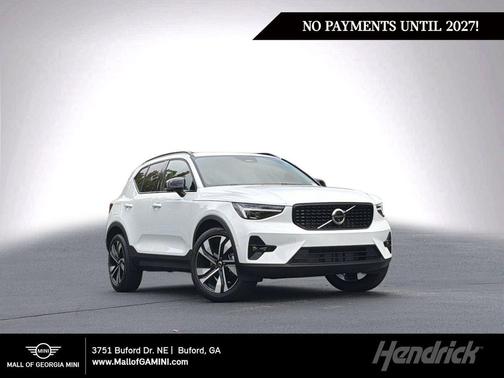 Crystal White 2026 Volvo XC40 Ultra, B5 AWD Gas (mild hybrid), Dark