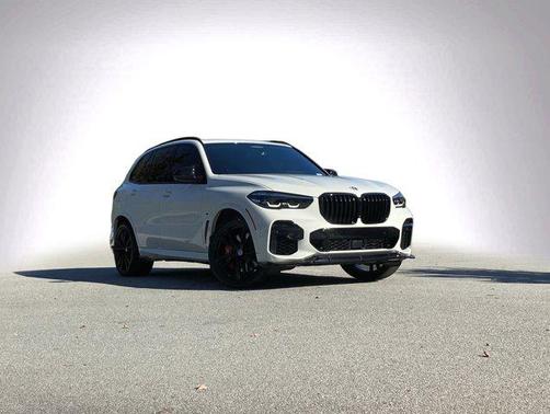 2022 BMW X5 M50i