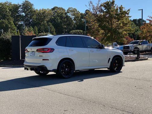 2022 BMW X5 M50i