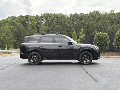 Midnight Black II Metallic 2026 MINI Countryman Cooper S ALL4