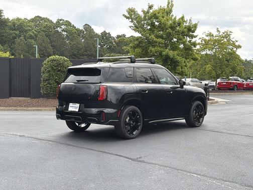 Midnight Black II Metallic 2026 MINI Countryman Cooper S ALL4