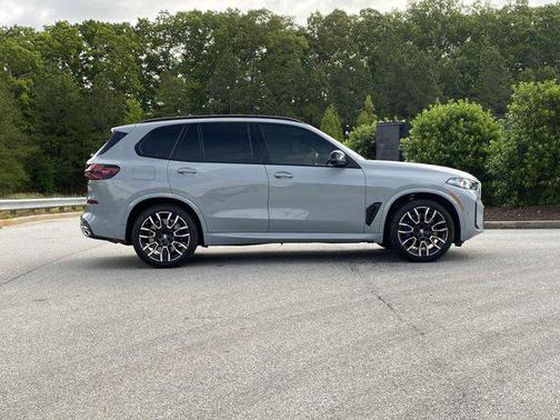 2024 BMW X5 M60i