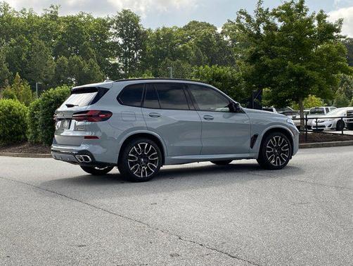 2024 BMW X5 M60i