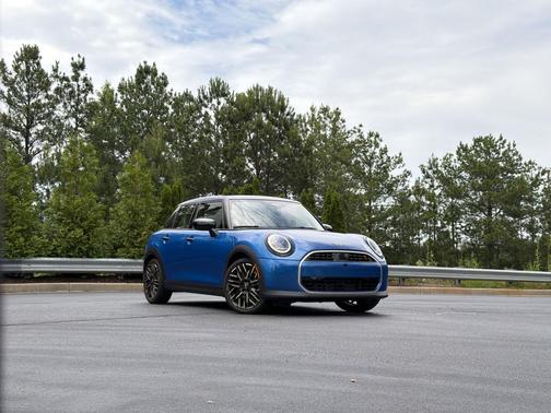 Icy Sunshine Blue Metallic 2025 MINI Hardtop Cooper S