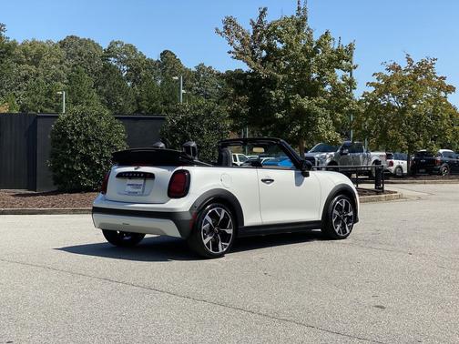 Nanuq White Metallic 2026 MINI Convertible Cooper S