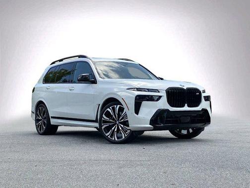 2024 BMW X7 M60i