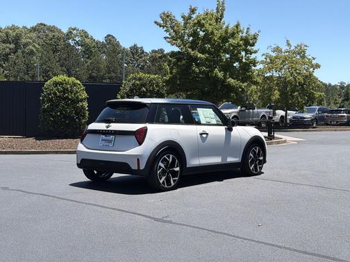 Nanuq White Metallic 2026 MINI Hardtop Cooper S