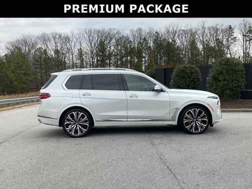 2024 BMW X7 xDrive40i