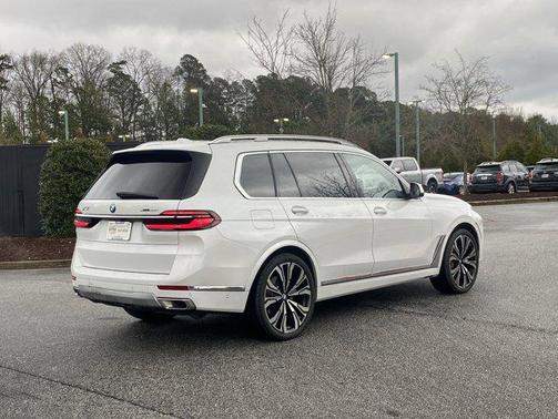 2024 BMW X7 xDrive40i
