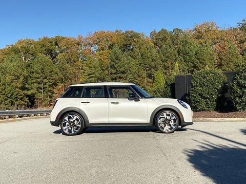 2026 MINI Hardtop Cooper