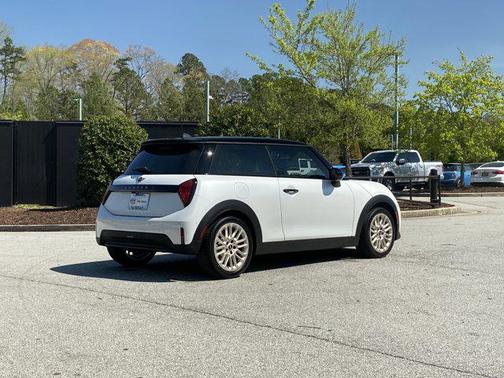 Nanuq White Metallic 2026 MINI Hardtop Cooper S