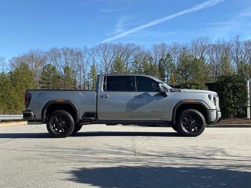 2025 GMC Sierra 2500 AT4