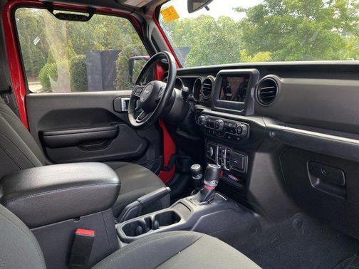 2021 Jeep Gladiator Sport S