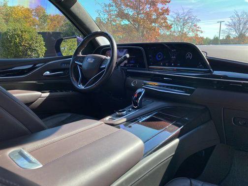 2023 Cadillac Escalade ESV Sport Platinum