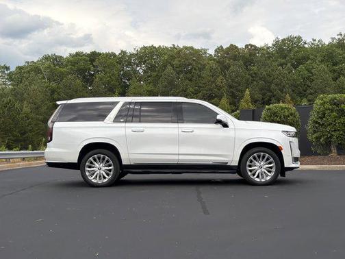 Crystal White Tricoat 2023 Cadillac Escalade ESV Premium Luxury