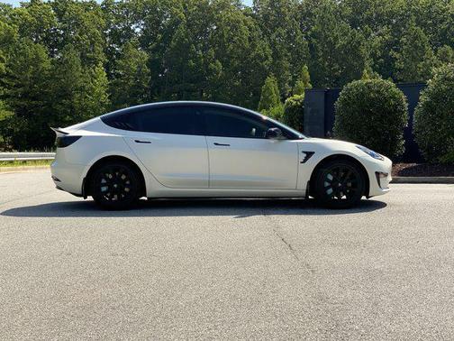 2022 Tesla Model 3 Standard Range