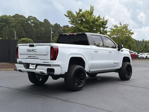 Glacier White Tricoat 2026 GMC Sierra 1500 Denali Ultimate