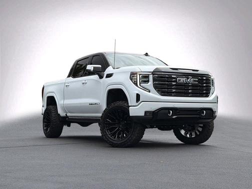Glacier White Tricoat 2026 GMC Sierra 1500 Denali Ultimate