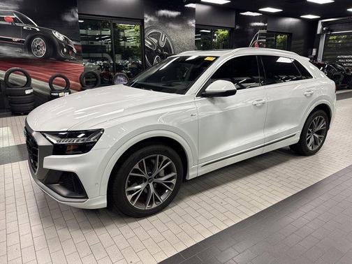 2023 Audi Q8 55 Prestige