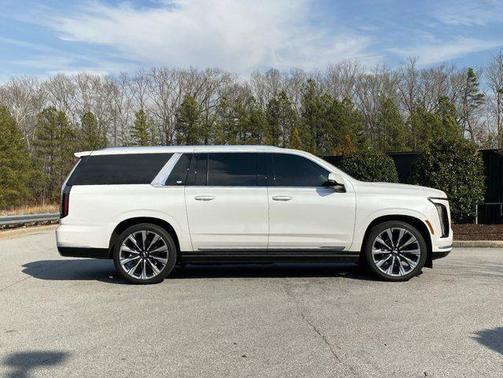 2025 Cadillac Escalade ESV Premium Luxury