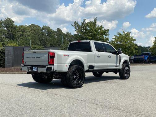 2025 Ford F-450 Platinum