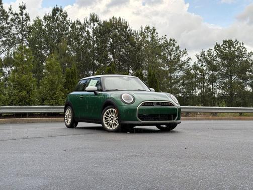 British Racing Green IV Metallic 2026 MINI Hardtop Cooper S