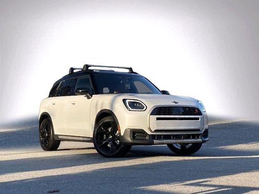 Nanuq White Metallic 2026 MINI Countryman Cooper S ALL4