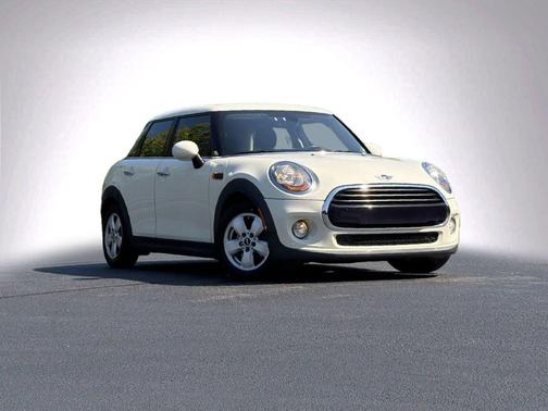White 2016 MINI Hardtop Cooper