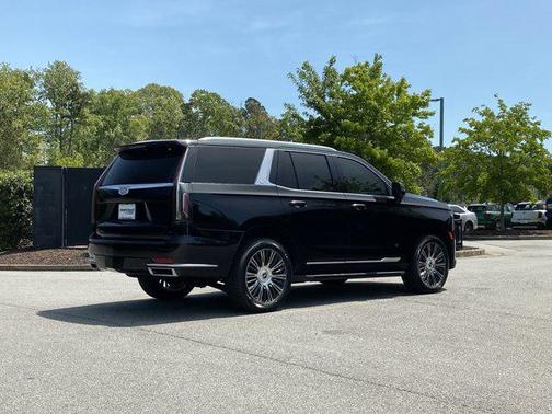 2022 Cadillac Escalade Luxury