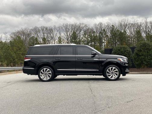 2024 Lincoln Navigator Premiere