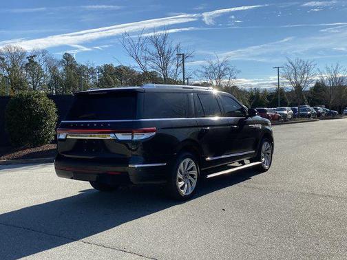 2024 Lincoln Navigator Premiere