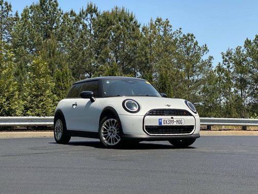 Nanuq White Metallic 2025 MINI Hardtop Cooper S
