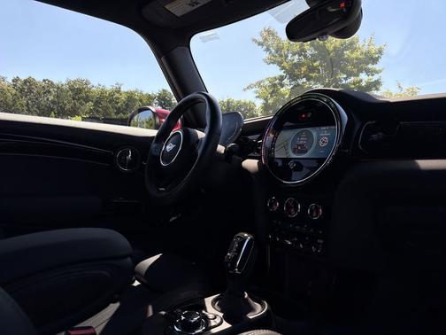 Nanuq White Metallic 2024 MINI Hardtop John Cooper Works