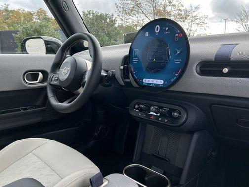 2025 MINI Hardtop Cooper