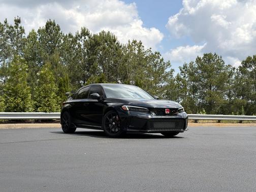 Crystal Black Pearl 2026 Honda Civic Type R Manual