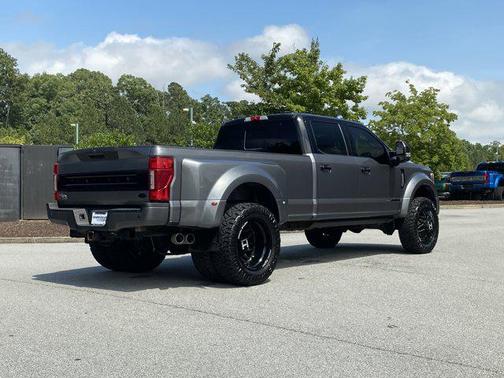 2022 Ford F-450 Platinum