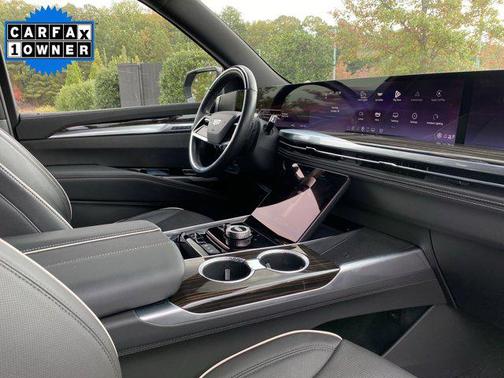 2025 Cadillac Escalade Premium Luxury